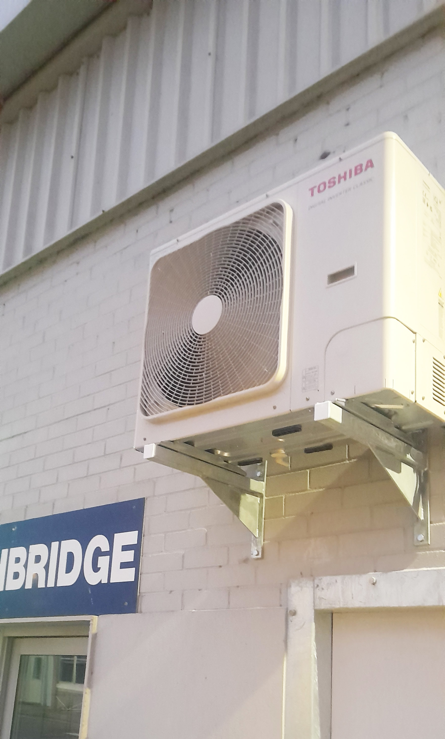 Toshiba Air Conditioner Engineer Cavan, Renihan Refrigeration Ireland
